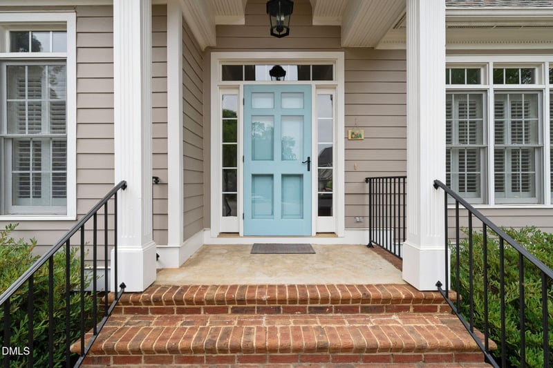 4925 Old Millcrest Ct, Raleigh, NC 27609