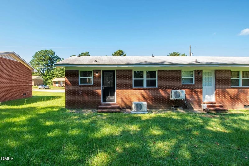 4926 Galveston Dr, Fayetteville, NC 28303