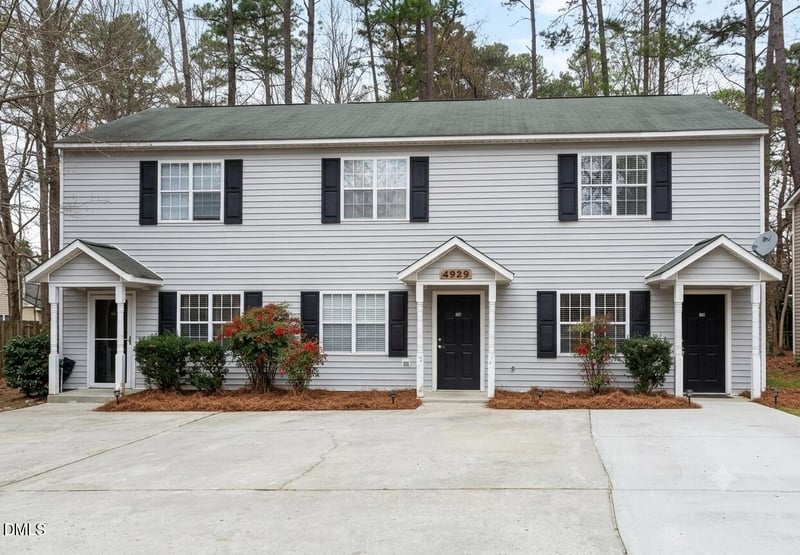 4929 Coral Ridge Ct, Raleigh, NC 27616