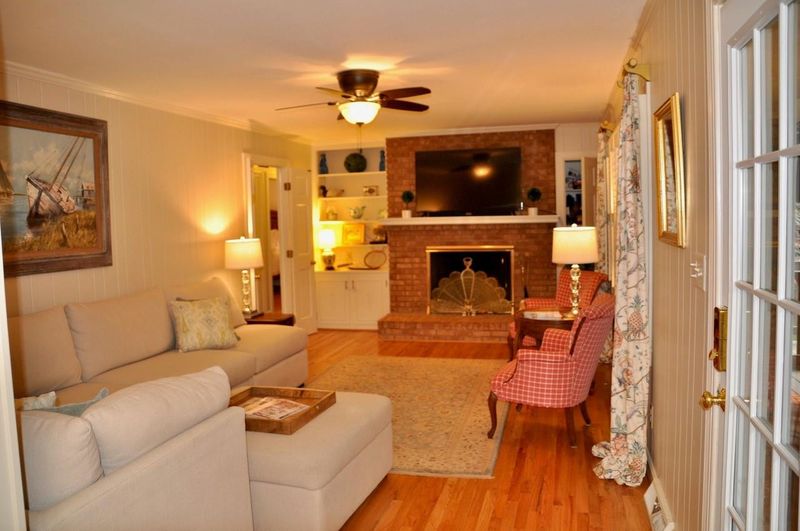 4932 Brookhurst Pl, Raleigh, NC 27609