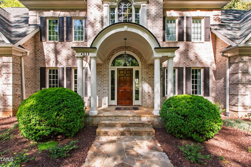 4933 Cremshaw Ct, Raleigh, NC 27614