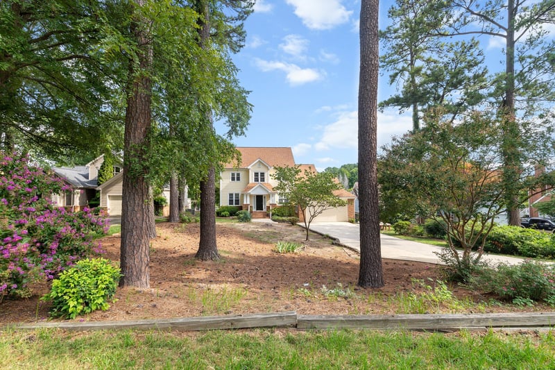 4933 Harbour Towne Dr, Raleigh, NC 27604