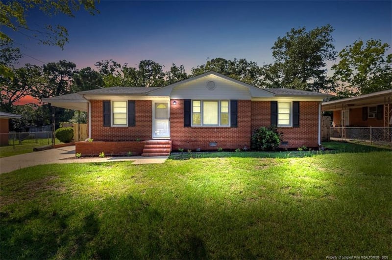 4933 Redwood Dr, Fayetteville, NC 28304