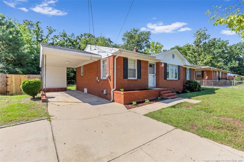 4933 Redwood Dr, Fayetteville, NC 28304