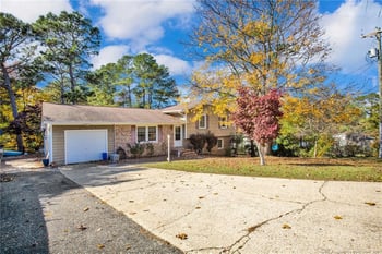 4935 Pinewood Dr, Hope Mills, NC 28348