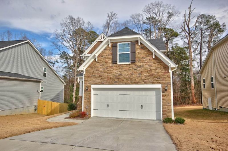 4936 Heathshire Dr, Raleigh, NC 27616
