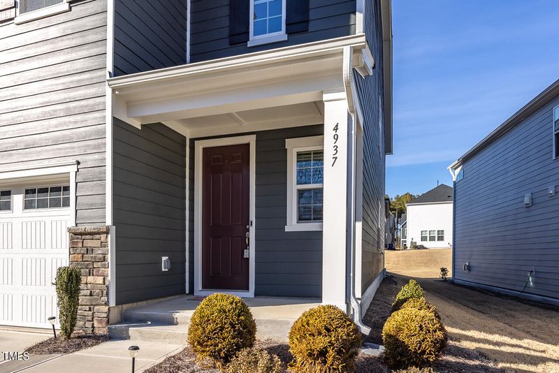 4937 Enlightenment Rd, Raleigh, NC 27616