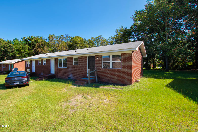 4938 Galveston Dr, Fayetteville, NC 28303