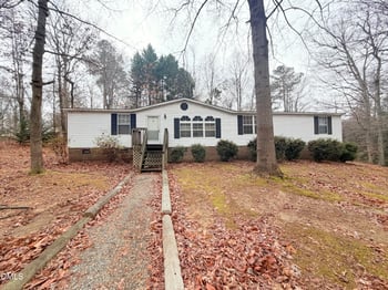 4939 Nature Ln, Haw River, NC 27258