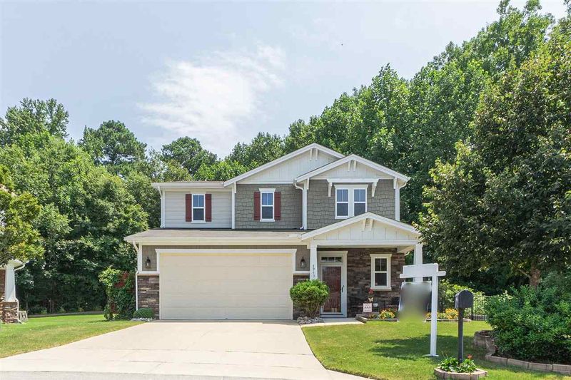 4940 Elm Heights Ln, Raleigh, NC 27616