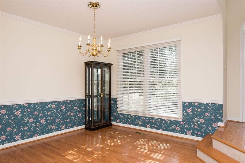 4941 Harbour Towne Dr, Raleigh, NC 27604