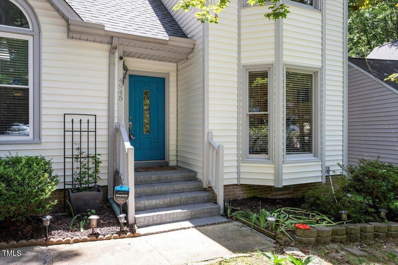 4945 Liverpool Ln, Raleigh, NC 27604