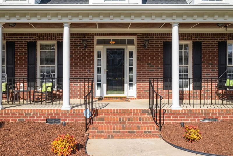 4945 Trotter Dr, Raleigh, NC 27603