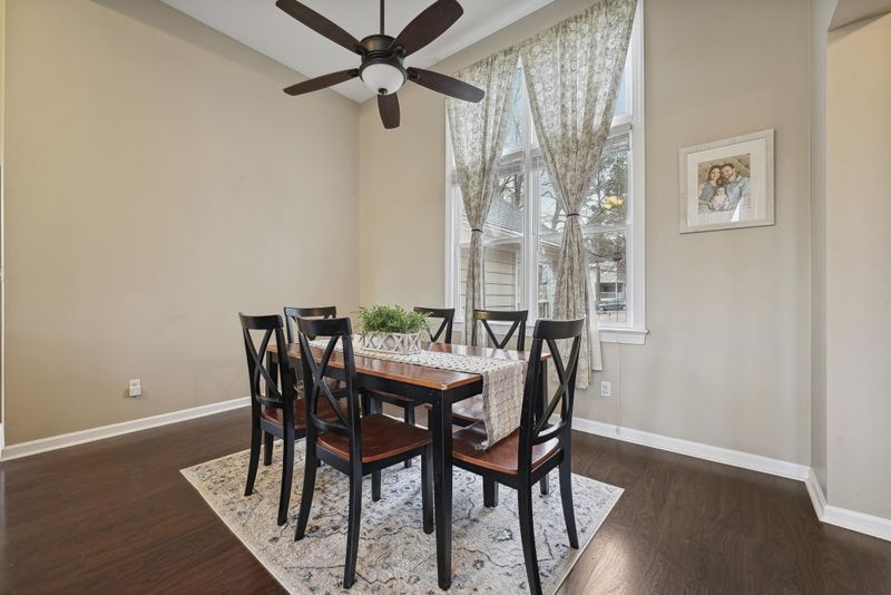 4957 Harbour Towne Dr, Raleigh, NC 27604