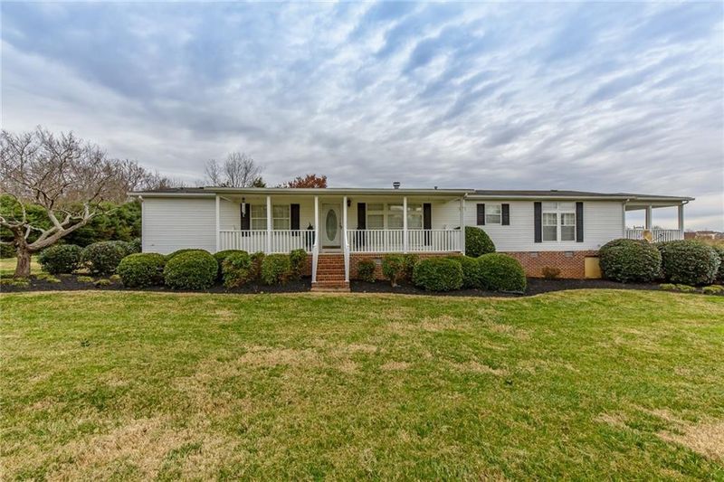 4959 Thom Rd, Mebane, NC 27302
