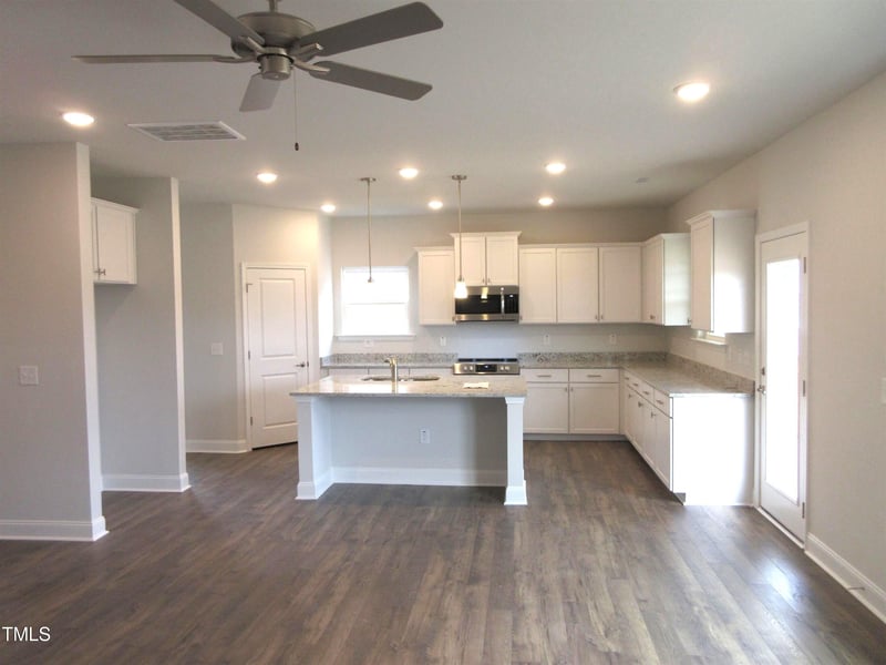 496 Glenkirk Pl #112, Garner, NC 27529