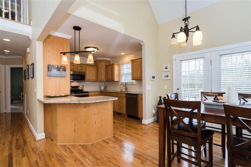 496 Stonewall Dr, Mebane, NC 27302
