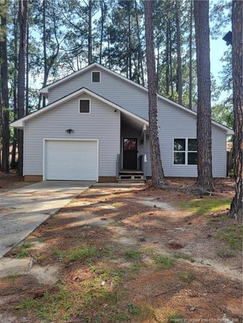 496 Tradewinds Dr, Fayetteville, NC 28314