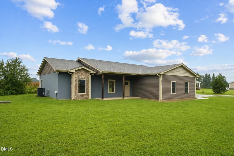 4961 Wayne Memorial Dr, Goldsboro, NC 27534