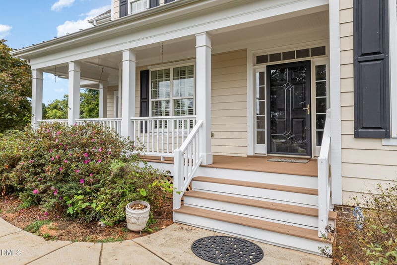 4962 Homestead Dr, Mebane, NC 27302