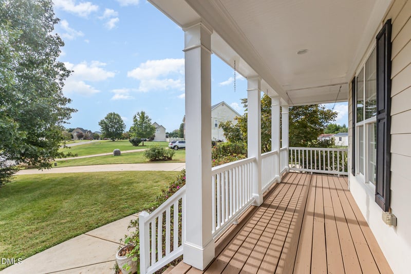 4962 Homestead Dr, Mebane, NC 27302