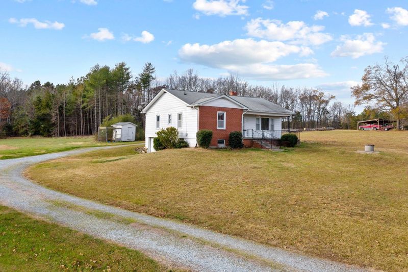 4966 Oxford Rd, Roxboro, NC 27574