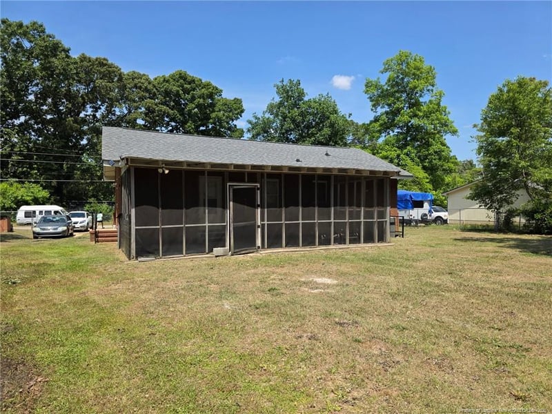 4969 Arlington St, Hope Mills, NC 28348