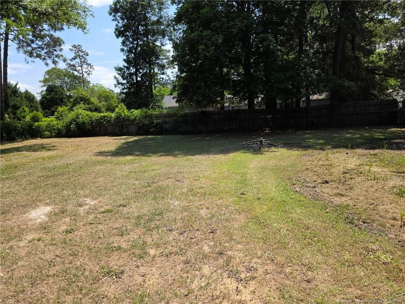4969 Arlington St, Hope Mills, NC 28348