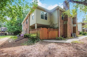 497 Summerwalk Cir, Chapel Hill, NC 27517