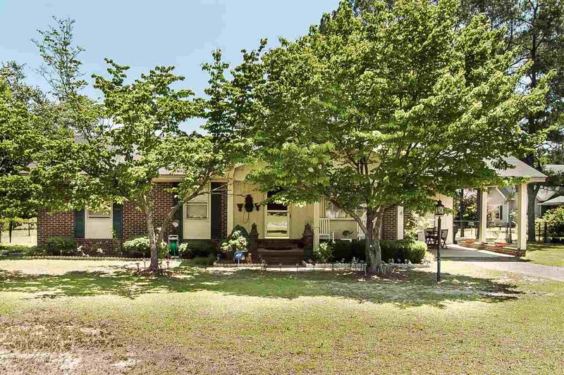 4974 Nc 96 Hw N, Selma, NC 27576