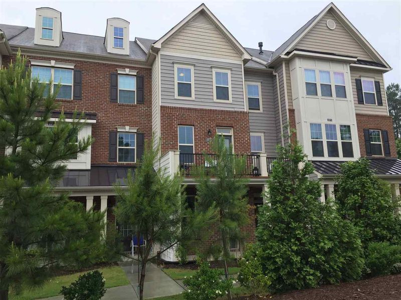 4977 Highcroft Dr, Cary, NC 27519