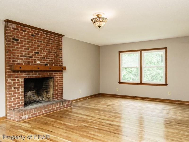 498 Hilltop Rd, Sanford, NC 27330