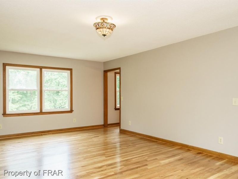 498 Hilltop Rd, Sanford, NC 27330