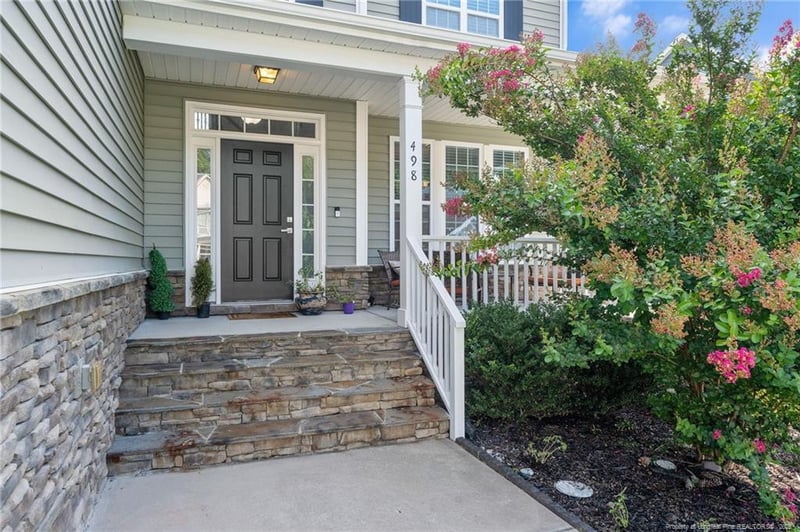 498 Walker Ranch Dr, Fuquay Varina, NC 27526