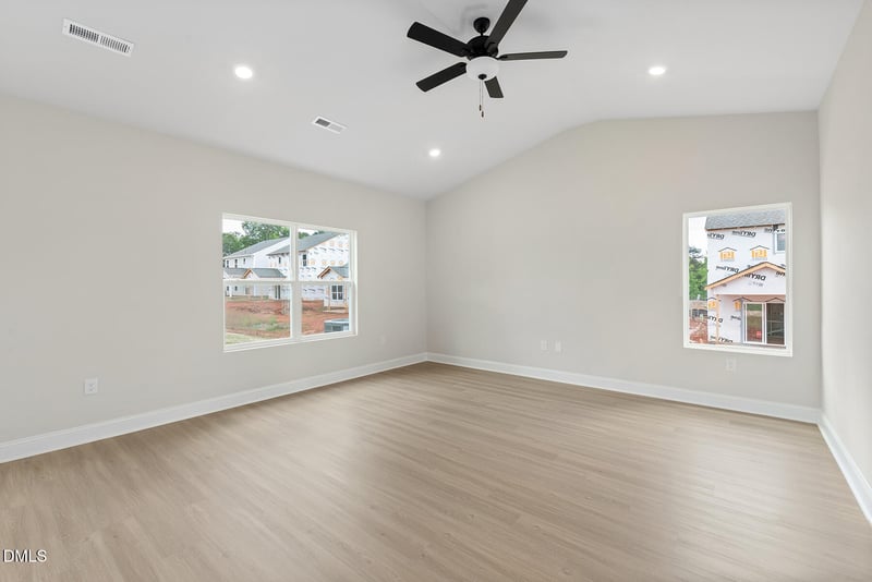499 Chedworth Dr, Angier, NC 27501