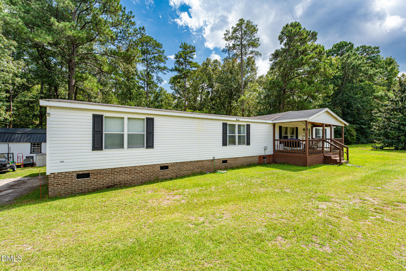 499 Nursery Rd, Lillington, NC 27546