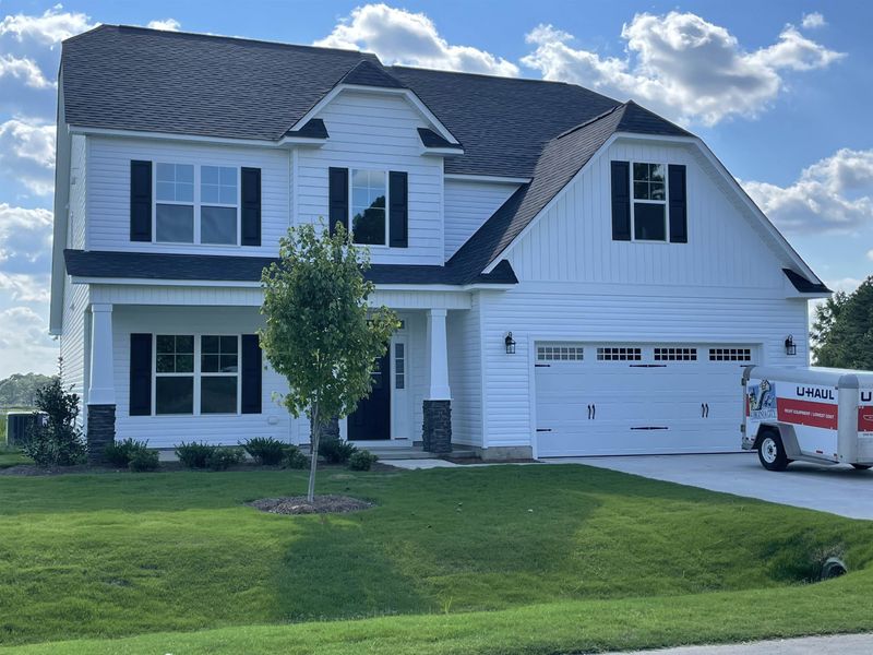 499 Pond Mountain Dr, Clayton, NC 27520