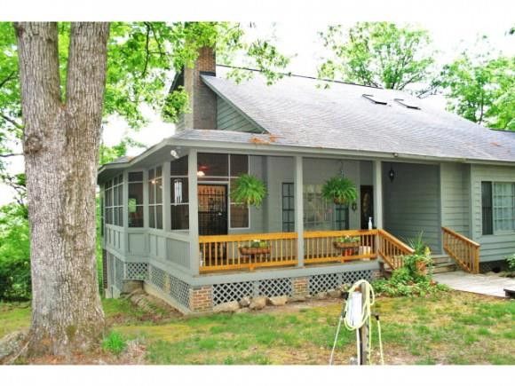 499 River Bend Ln, Sanford, NC 27330