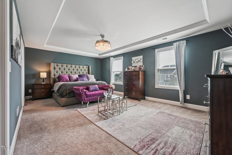 499 Royal Oak Ln, Clayton, NC 27520