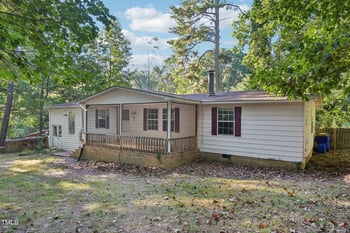 5 Alston Dr, Chapel Hill, NC 27516