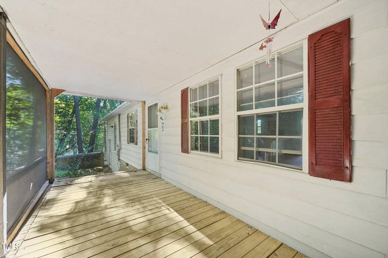 5 Alston Dr, Chapel Hill, NC 27516