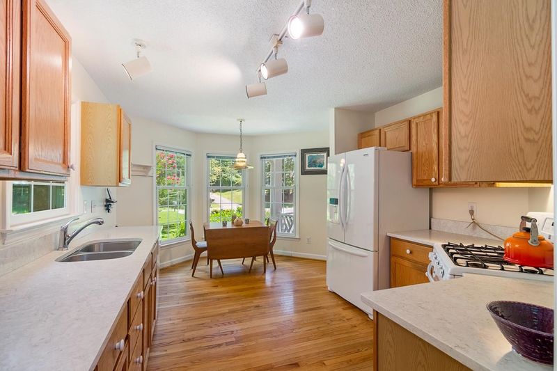 5 Bess Ct, Durham, NC 27707