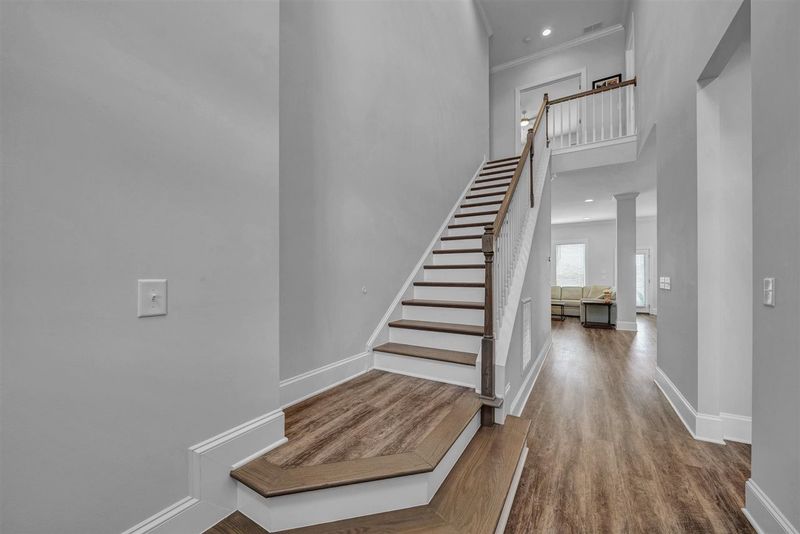 5 Bluffwood Ave, Chapel Hill, NC 27516