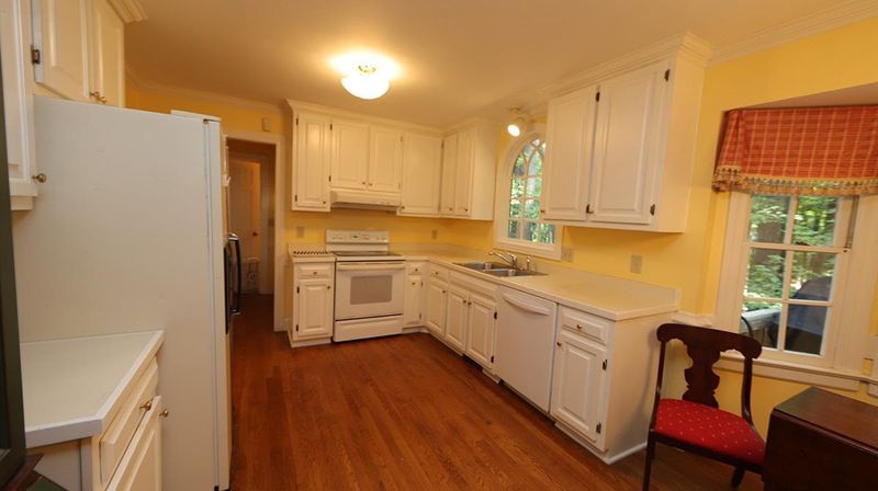5 E Bridlewood Trl, Durham, NC 27713