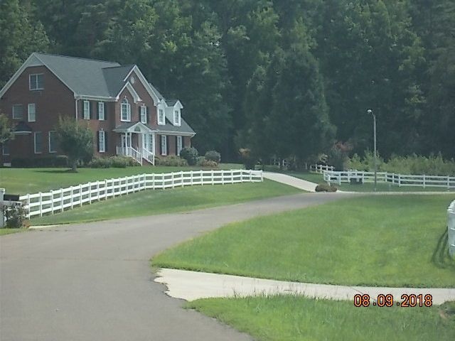 5 Cain Creek Ct, Hillsborough, NC 27278