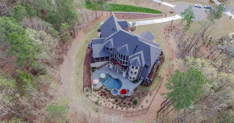 5 Castlewood Dr, Durham, NC 27713