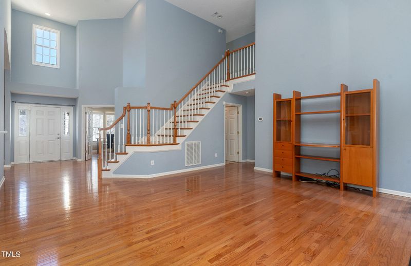 5 Coach Ter, Durham, NC 27713
