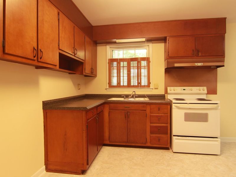 5 Custer Cir, Durham, NC 27713