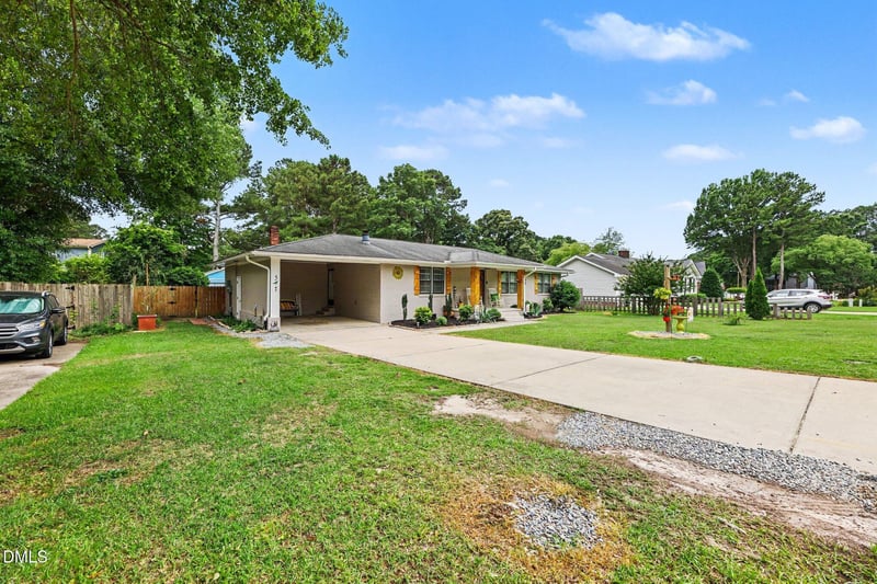 5 Eden Dr, Smithfield, NC 27577