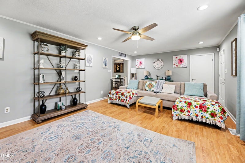 5 Eden Dr, Smithfield, NC 27577